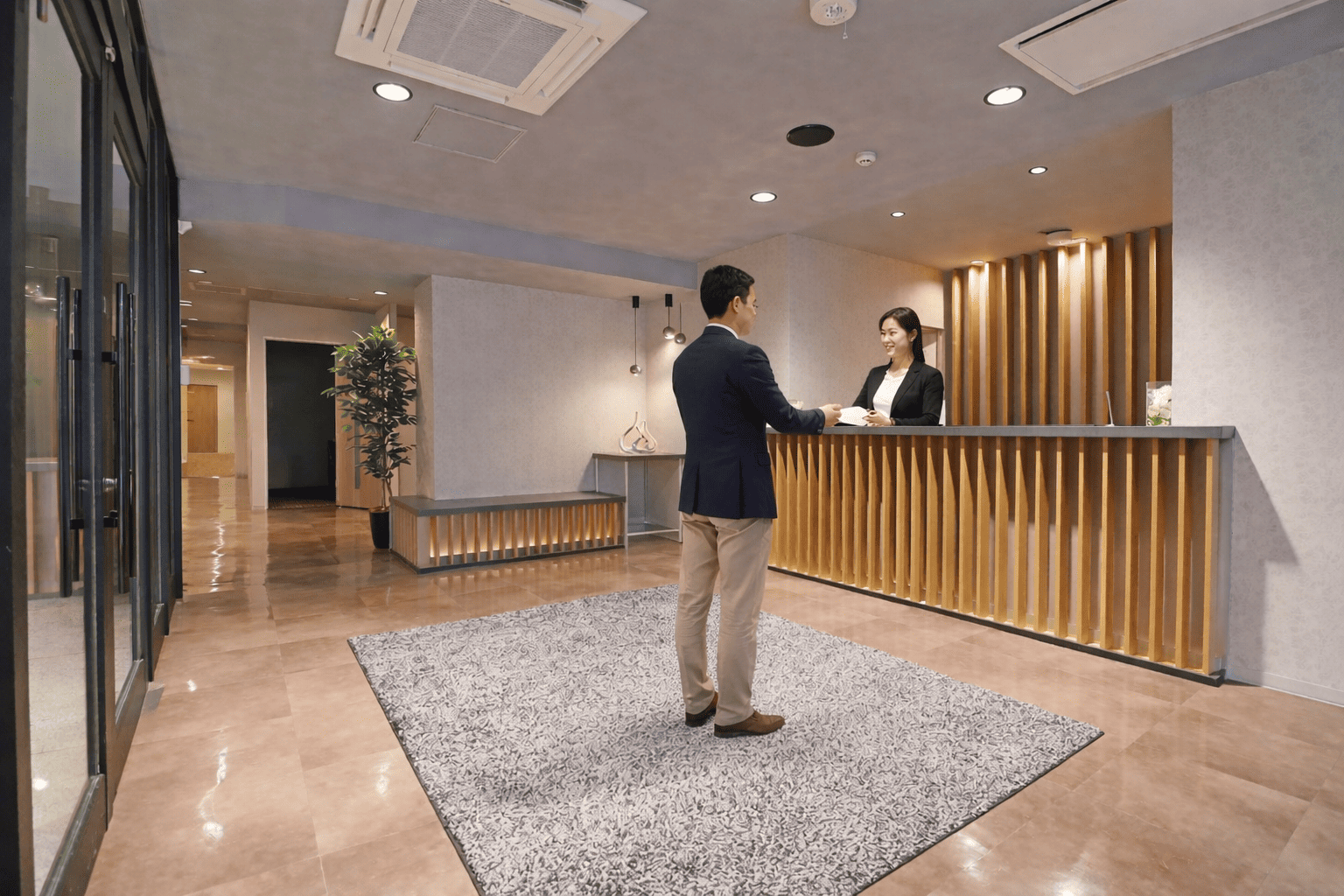 オフィスフロント