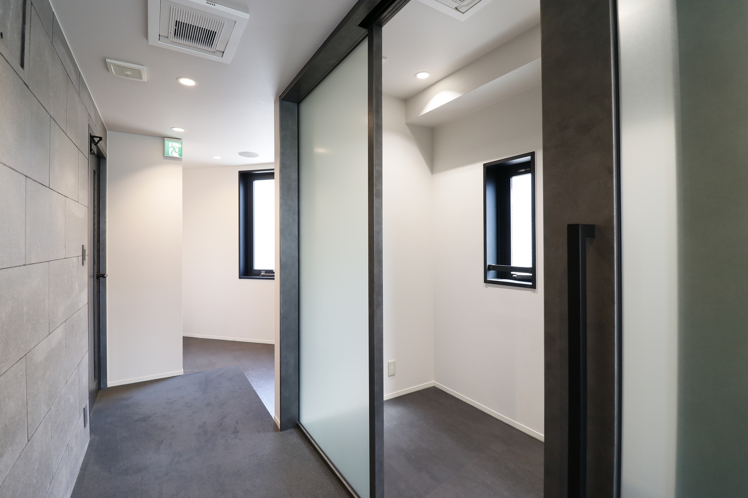 6F オフィス内