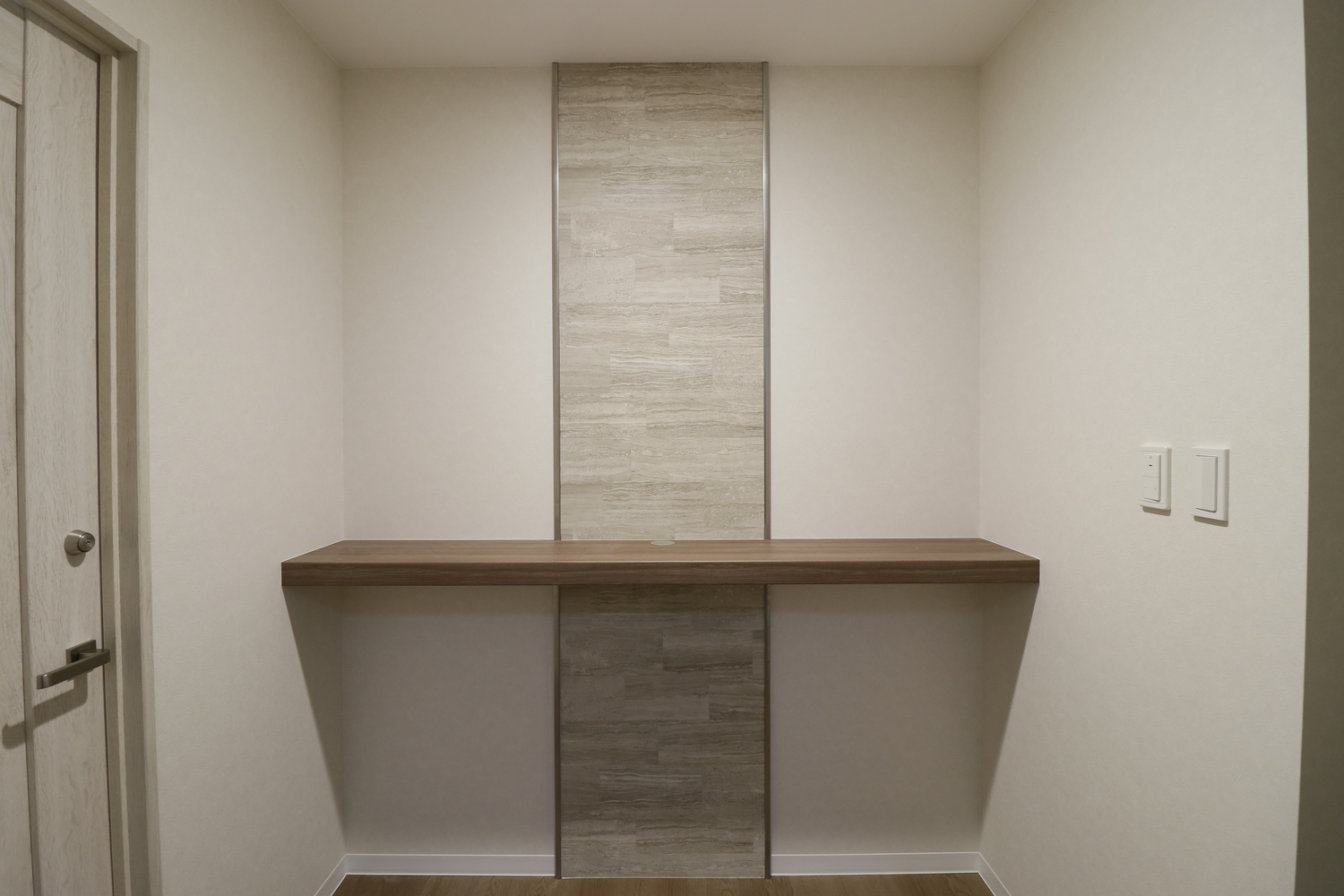 各フロア入り口